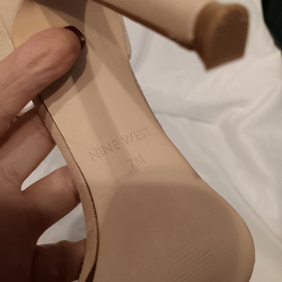 Nine West Beige Velvet Heels with leather Fringe party celebrate - Picture 3 of 6